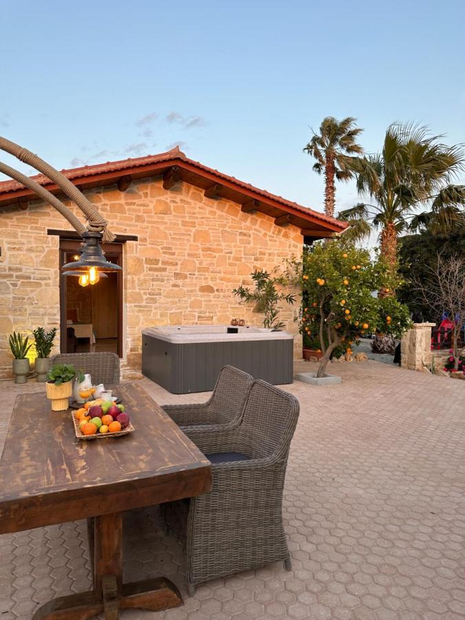 Villa Aspasia With Private Jacuzzi - Oasis Resort 科基诺斯皮格斯 外观 照片